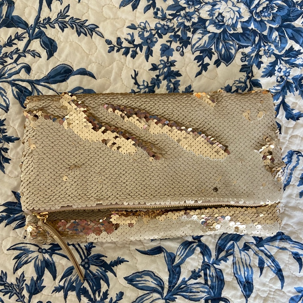 Stella & Dot Gold and Ivory Sequin Bag